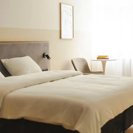 Hotel Node